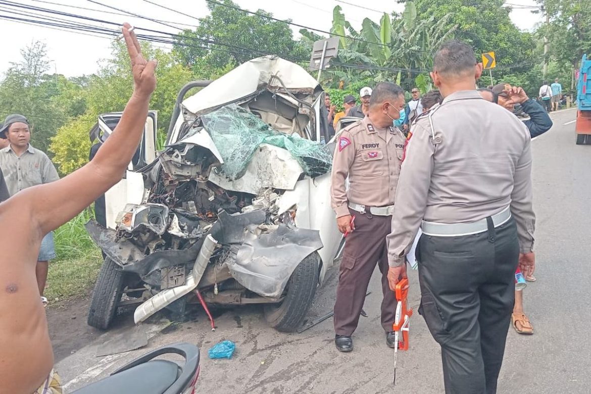 Kumpulan Fakta Hasil Olah TKP Kecelakaan Maut Lalu Lintas Melibatkan Truk, Pickap, Dan Motor di Probolinggo 4 Orang Meninggal Dunia